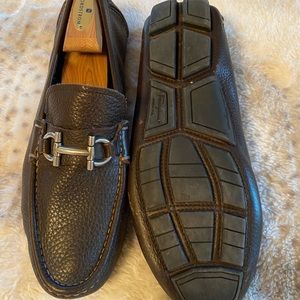 FERRAGAMO MENS Driving Loafers (9)